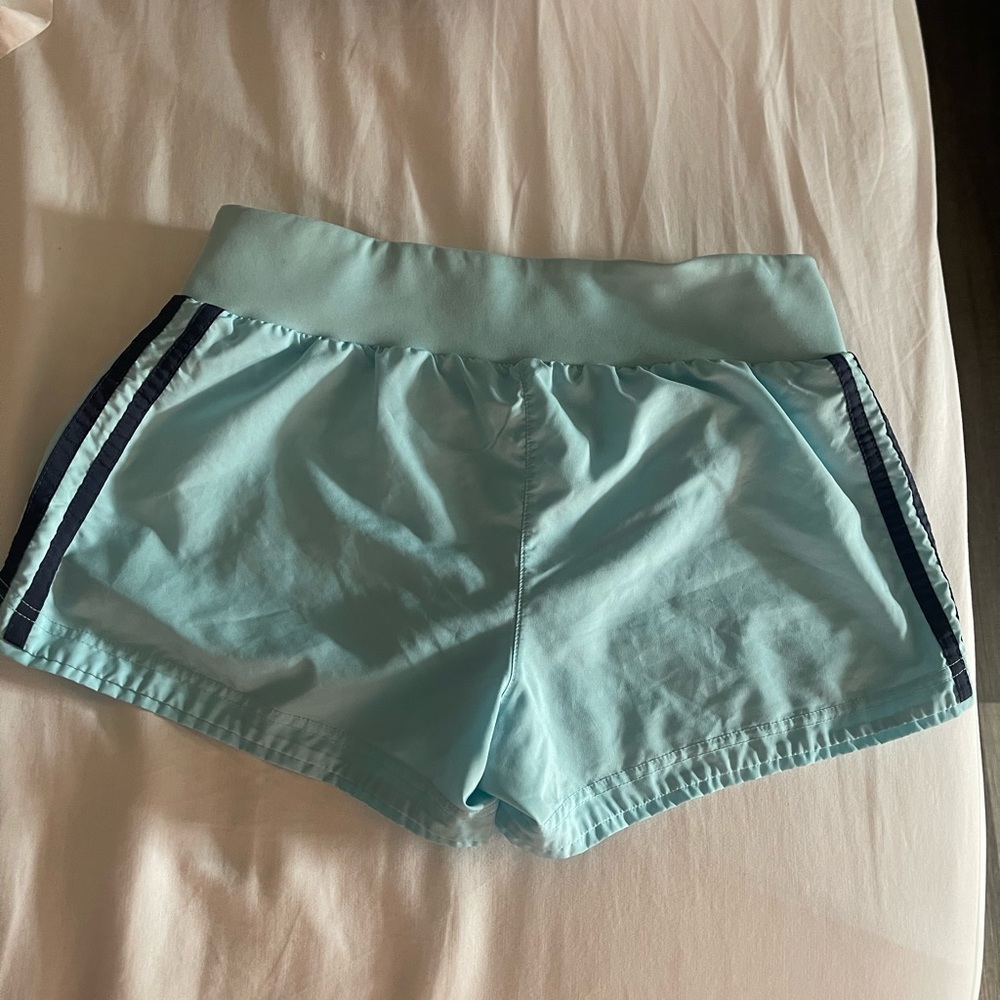 ADIDAS SIZE SMALL WORK OUT SHOETS